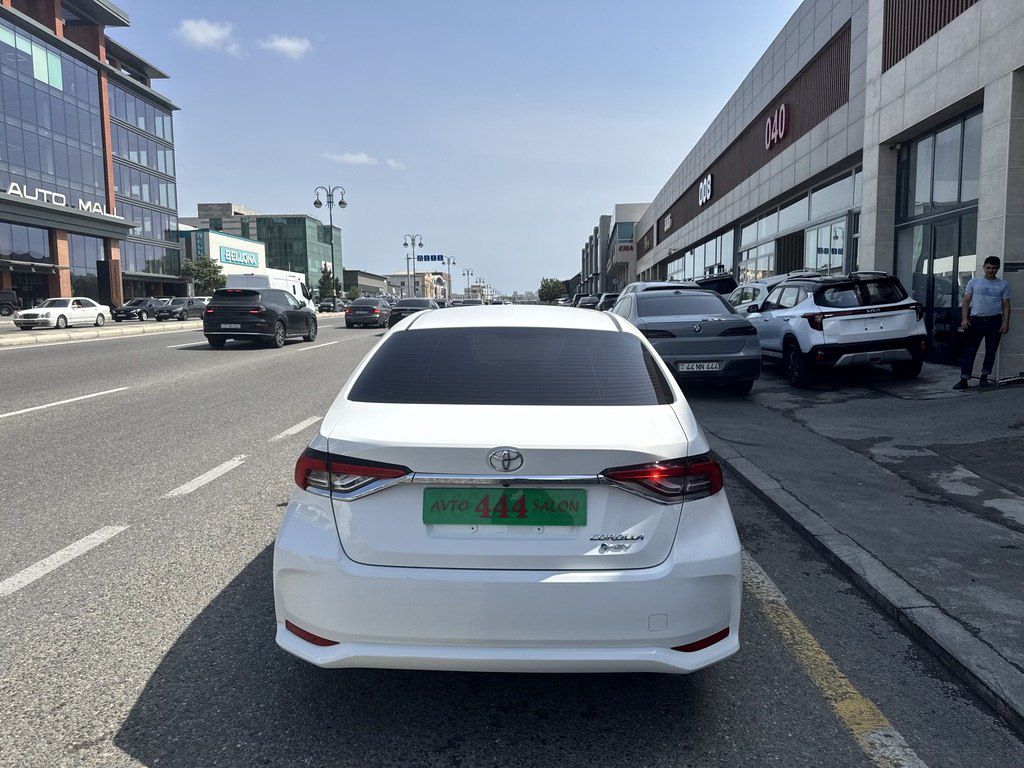 Toyota Corolla, 1.8 L, 0.85 kWh, 2024 il, 37 000 km — Avtomobillər, Bakı (4)