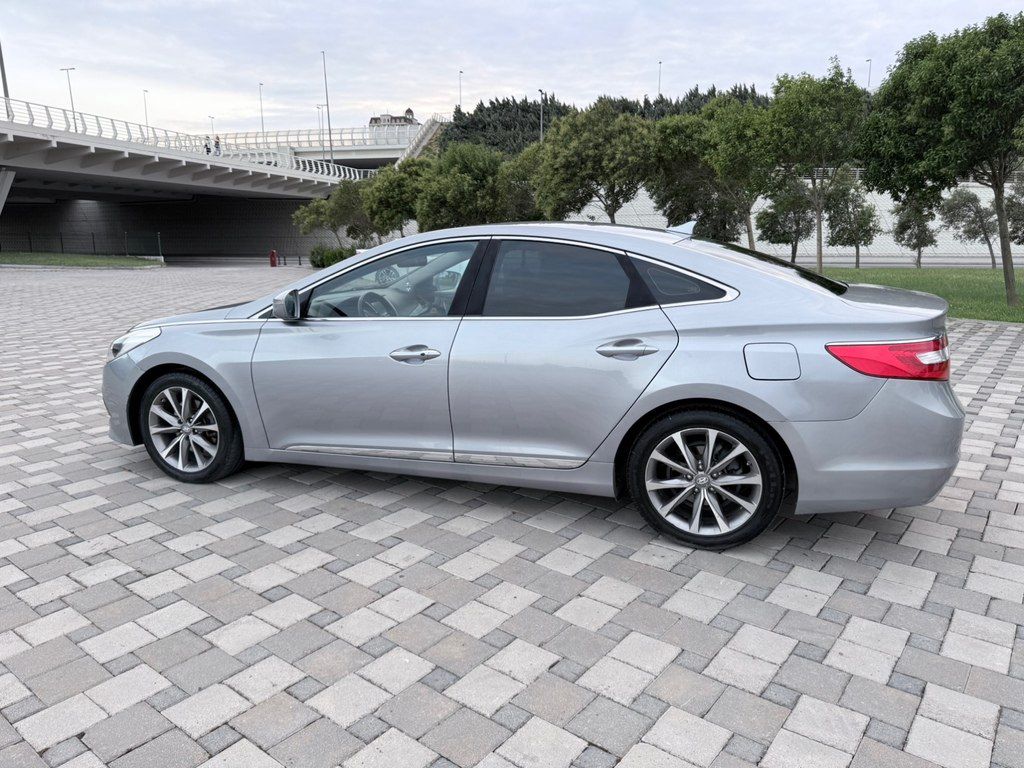 Hyundai Grandeur, 2.2 L, 2015 il, 138 350 km — Avtomobillər, Bakı (4)