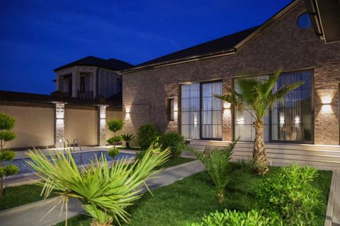 Satılır 4 otaqlı həyət evi/bağ evi 200 m² — Bakı