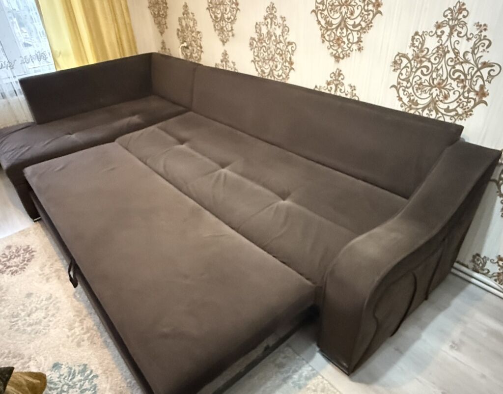 1600 manata alınıb, keyfiyyətli materiallarla işlənib. Açılanda taxt — Mebel, Bakı (5)