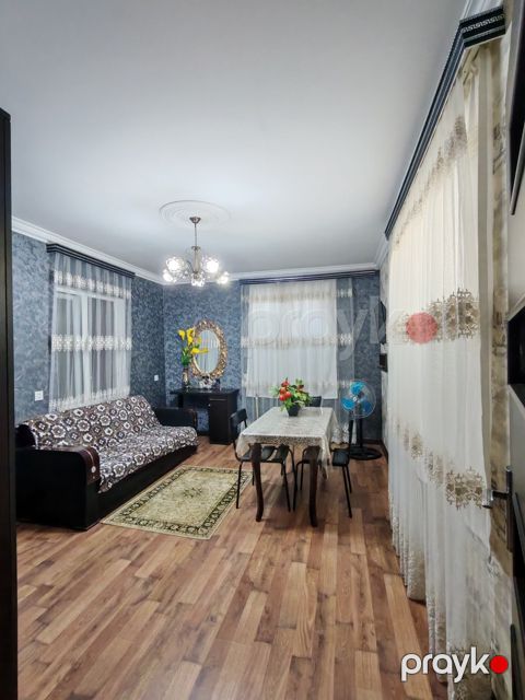 İcarəyə verilir 2 otaqlı həyət evi/bağ evi 70 m²