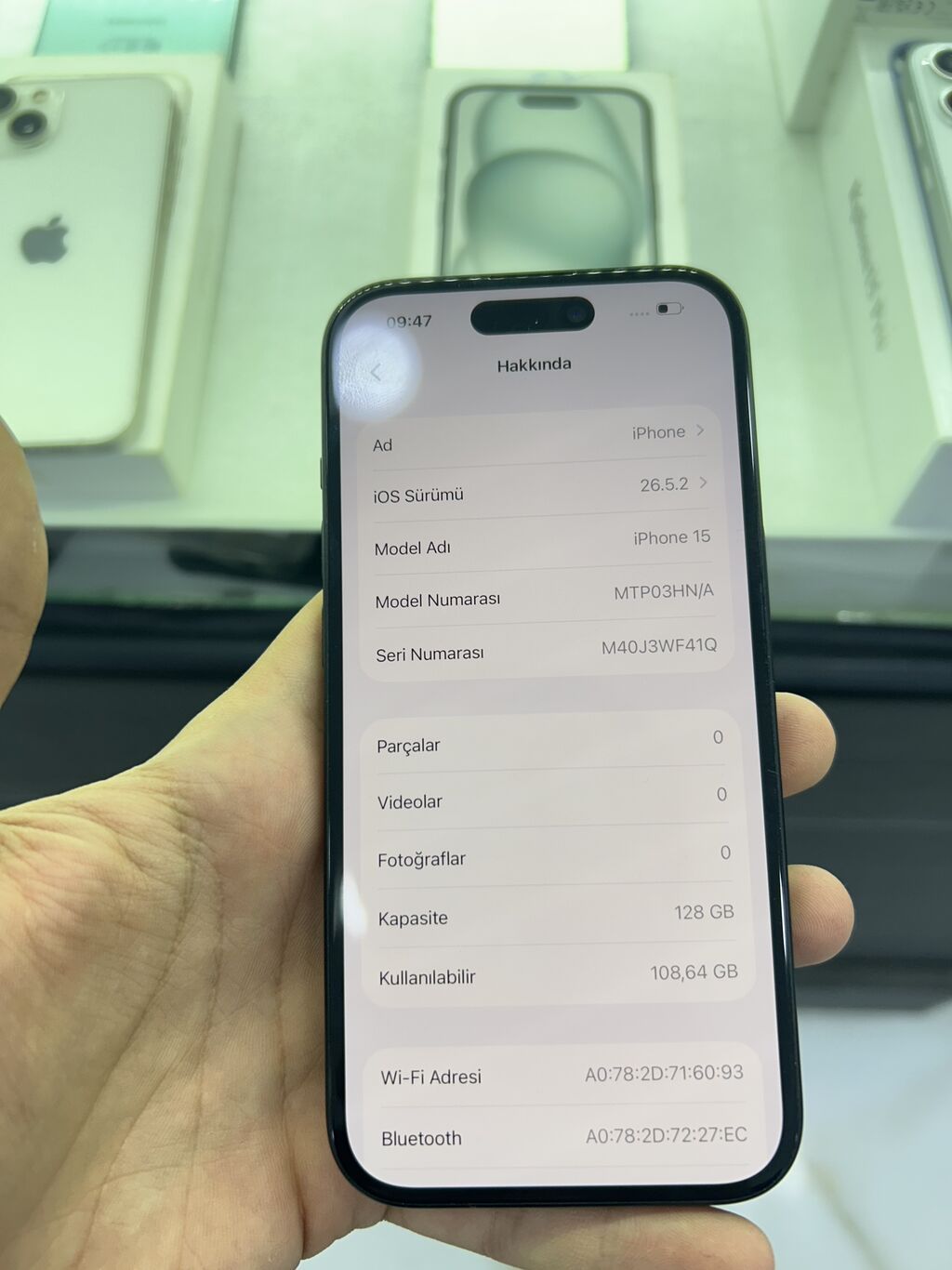 IPhone 15, 128 GB, Qara, Simsiz şarj — Apple iPhone, Gəncə (7)