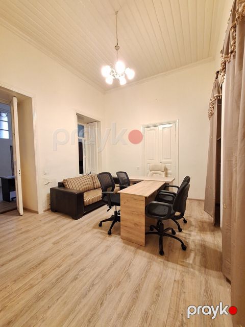 İcarəyə verilir 2 otaqlı ofis 50 m²