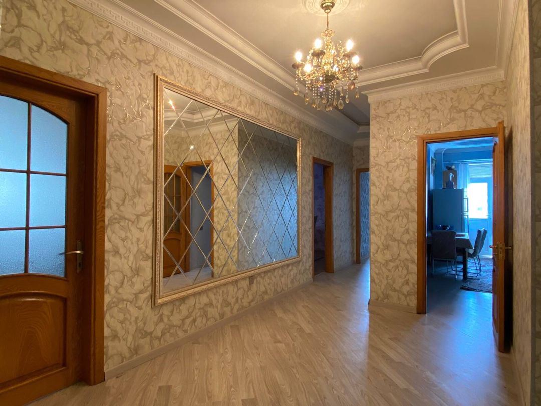 İcarəyə verilir 3 otaqlı yeni tikili 135 m² — Mənzil, Bakı (7)