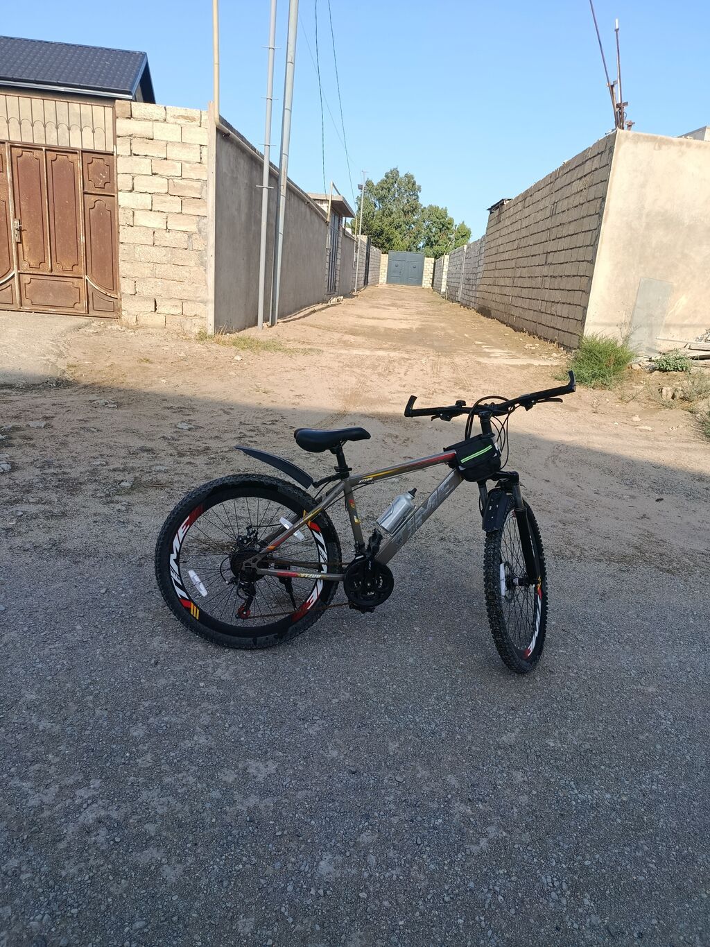 Dağ/şosse tipli velosiped - 26" təkərlər, enli dişli protektor – həm — Dağ velosipedləri, Digah (5)