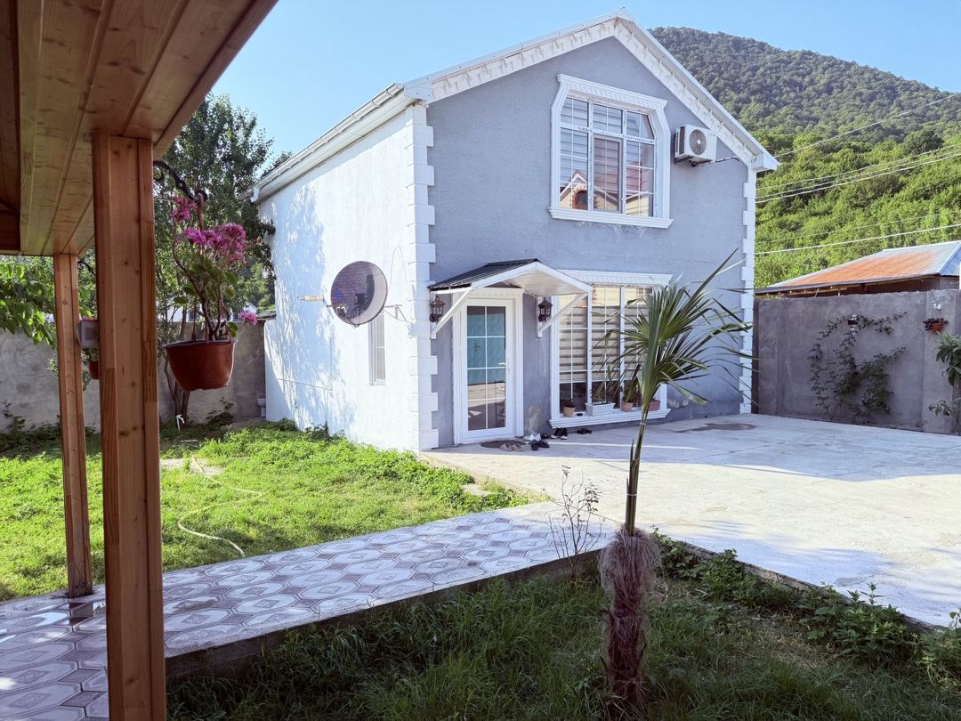 İcarəyə verilir 3 otaqlı həyət evi/bağ evi 100 m² — Ev, villa, Qəbələ