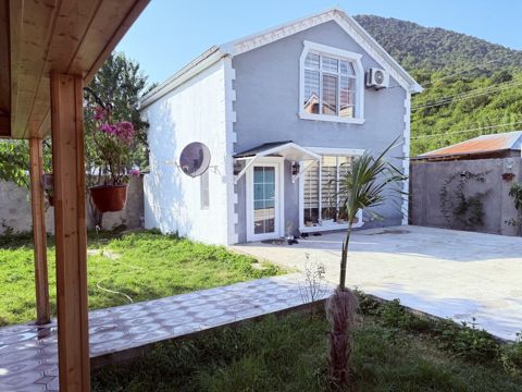 İcarəyə verilir 3 otaqlı həyət evi/bağ evi 100 m² — Qəbələ