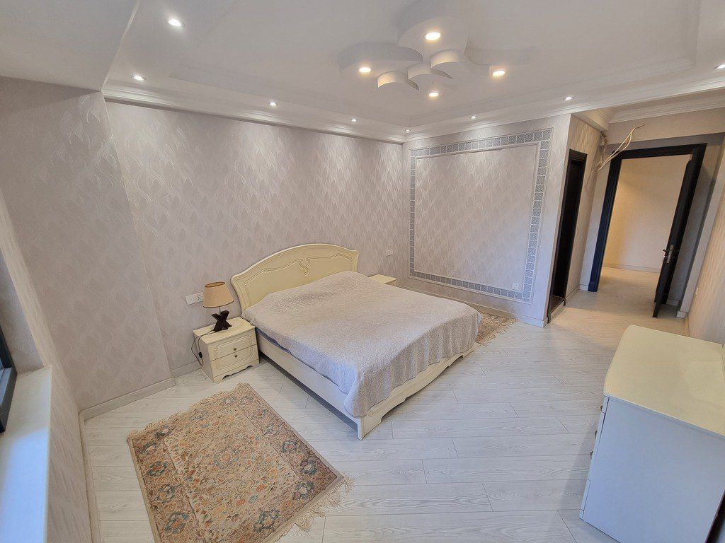 Satılır 4 otaqlı yeni tikili 180 m² — Mənzil, Bakı (4)