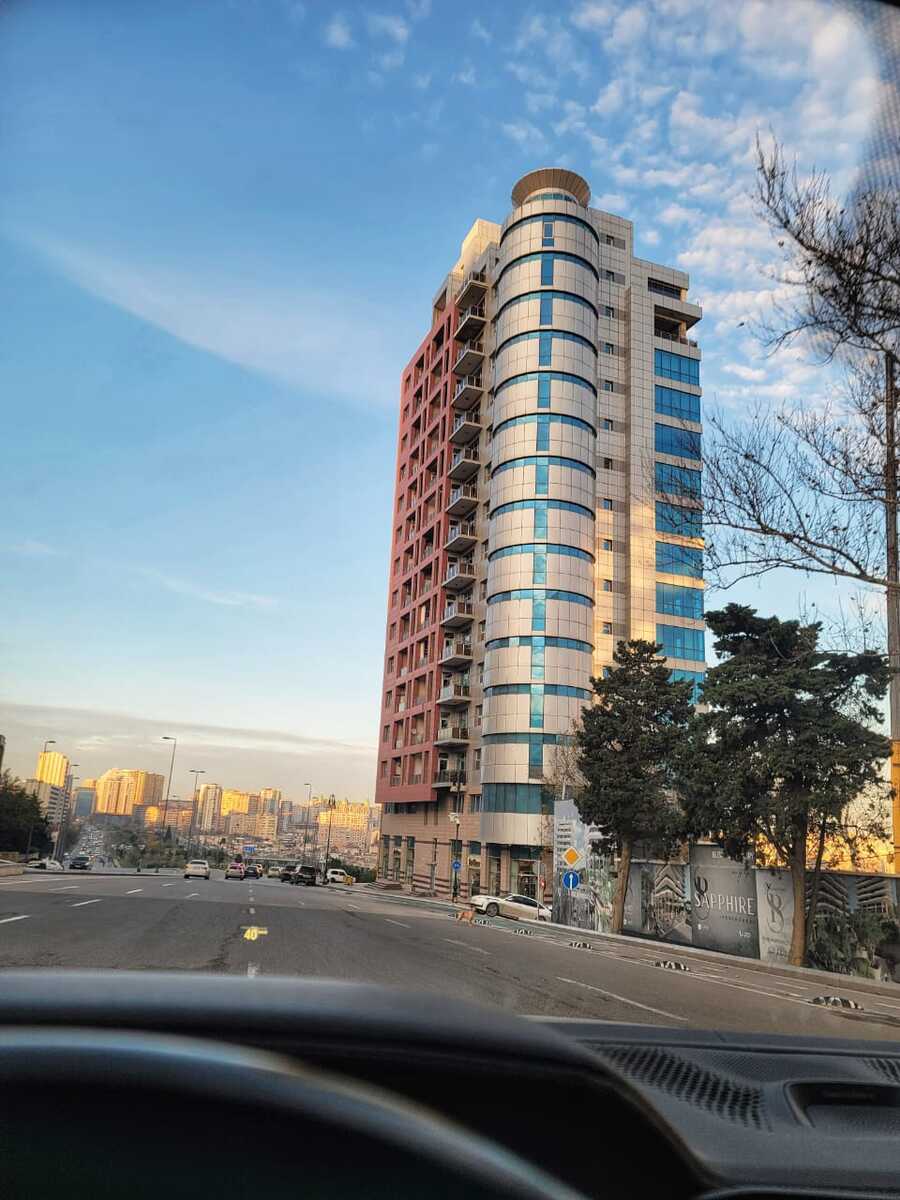 Satılır 4 otaqlı yeni tikili 250 m² — Mənzil, Bakı