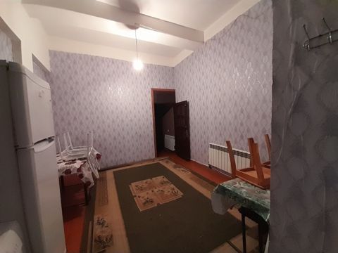 İcarəyə verilir 2 otaqlı köhnə tikili 45 m² — Bakı