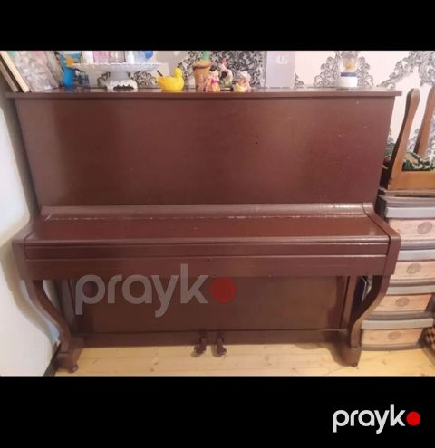 Akkustik upright pianino - Korpus: klassik üslubda, tünd qəhvəyi