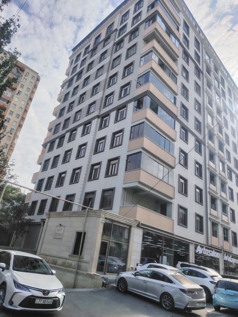 Satılır 4 otaqlı yeni tikili 143 m² — Bakı