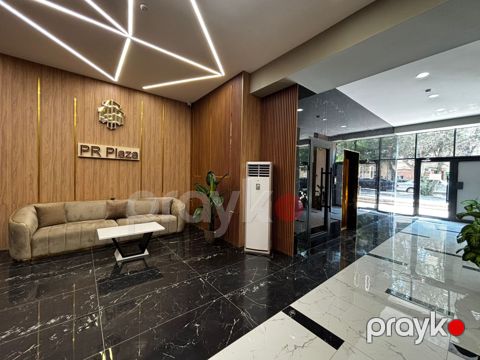 Satılır obyekt 210 m²