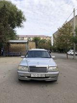 Mercedes-Benz C-Class: 2 l 1998 il Sedan — Cars