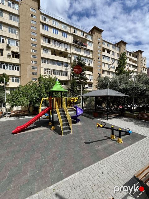 Satılır 2 otaqlı köhnə tikili 48 m² — Bakı