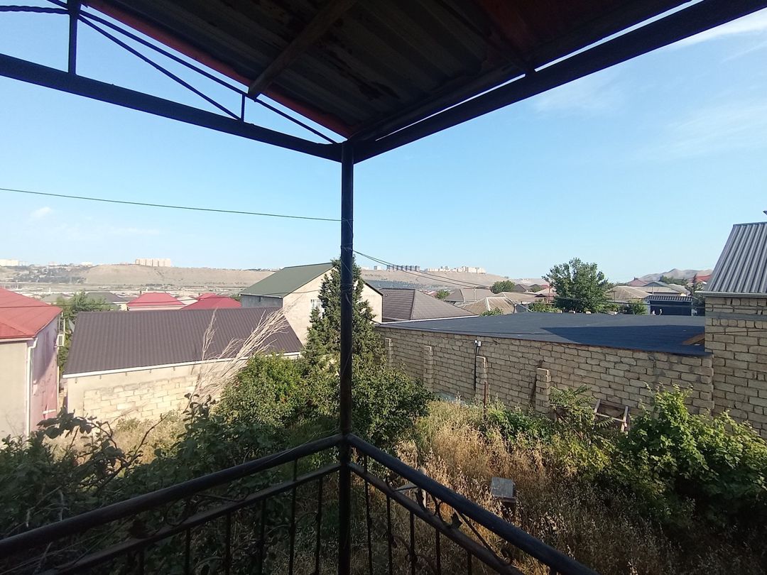 Satılır 4 otaqlı həyət evi/bağ evi 220 m² — Ev, villa, Bakı (7)
