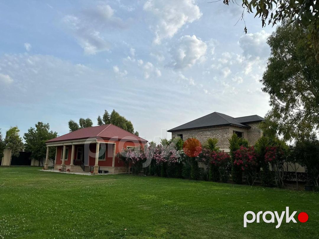 Satılır 4 otaqlı həyət evi/bağ evi 400 m² — Ev, villa, Bakı (3)