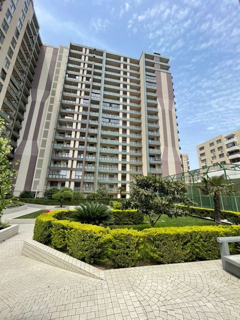 Satılır 4 otaqlı yeni tikili 185 m² — Bakı