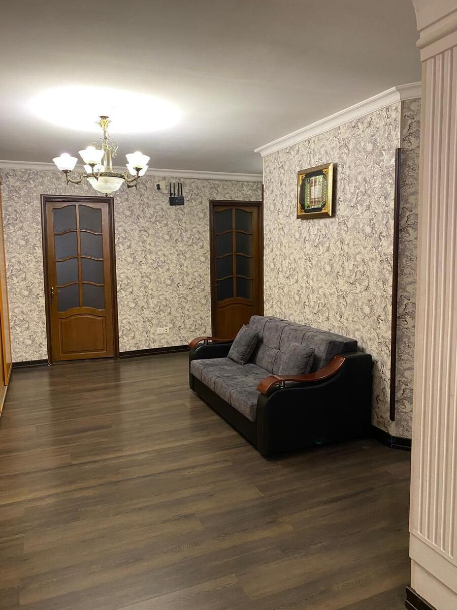 Satılır 4 otaqlı köhnə tikili 105 m² — Mənzil, Bakı (11)