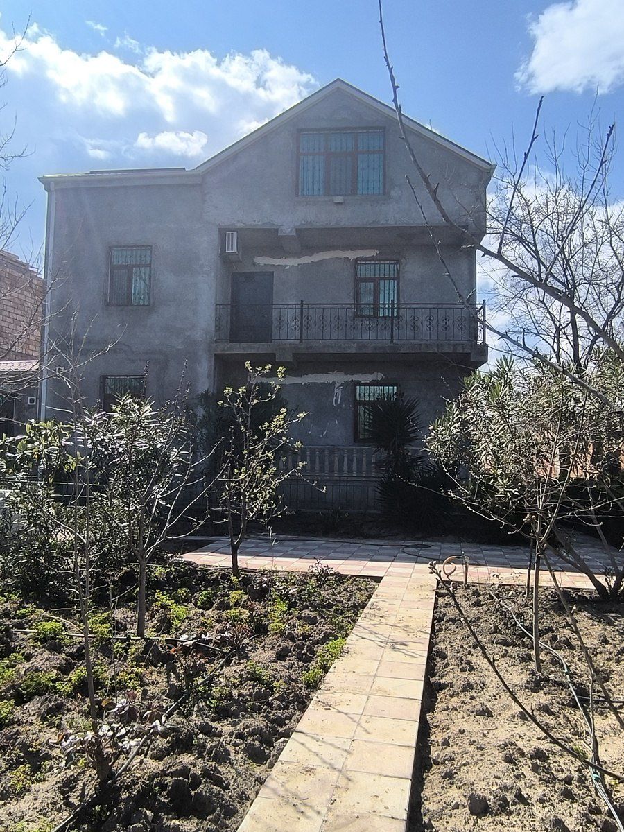 Satılır 9 otaqlı həyət evi/bağ evi 300 m² — Ev, villa, Bakı (2)