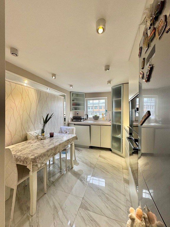 Satılır 3 otaqlı köhnə tikili 100 m² — Mənzil, Bakı (7)