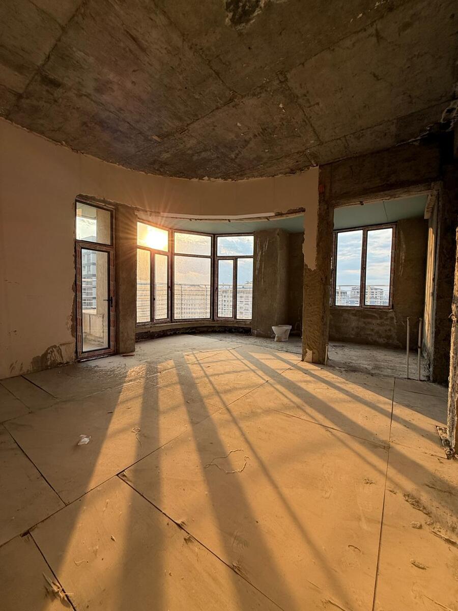 Satılır 4 otaqlı yeni tikili 209 m² — Mənzil, Bakı (2)