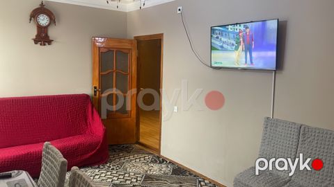 Satılır 2 otaqlı köhnə tikili 57 m²