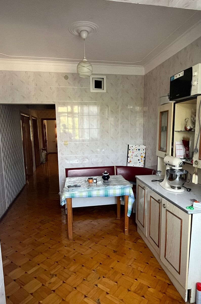 Satılır 3 otaqlı köhnə tikili 100 m² — Mənzil, Bakı (9)