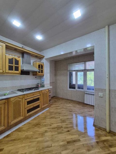 Satılır 2 otaqlı köhnə tikili 50 m² — Bakı