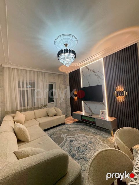 Satılır 2 otaqlı köhnə tikili 60 m²