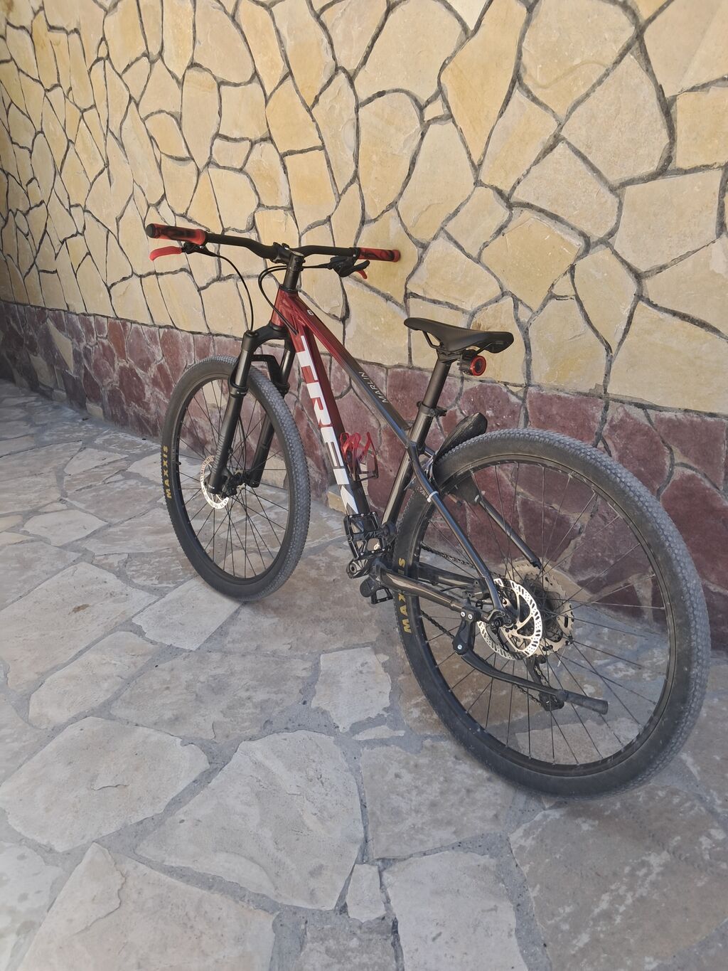 Trek hardtail dağ velosipedi Xüsusiyyətlər: - Yüngül alüminium — Dağ velosipedləri, Masazır (4)