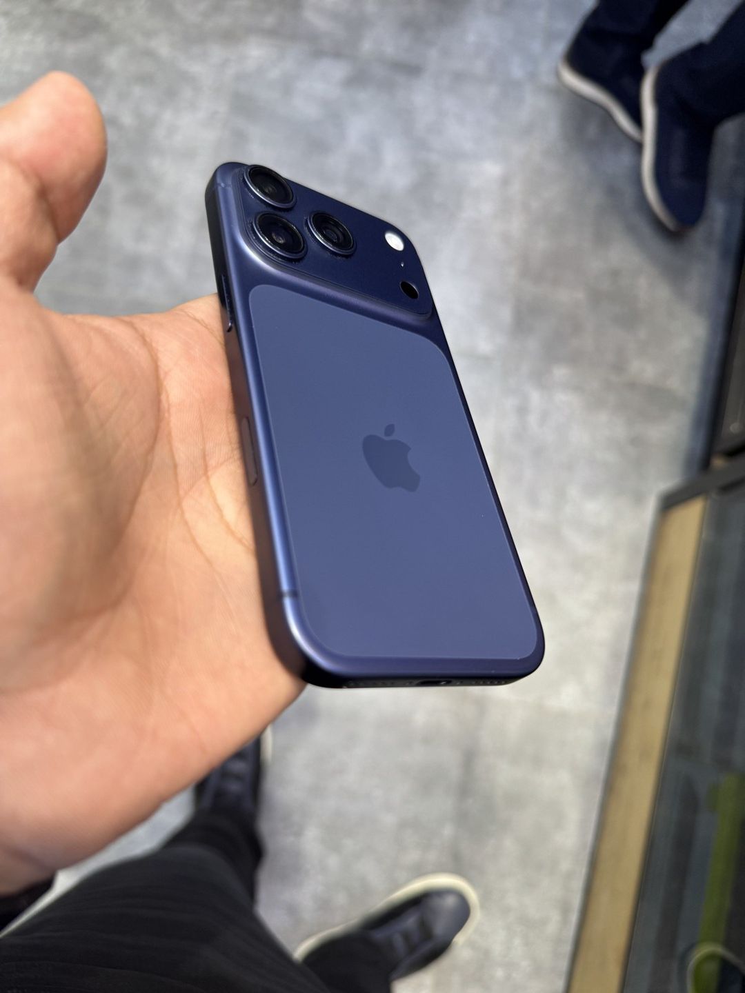Apple iPhone 17 Pro Deep Blue 256GB/12GB — Smartfonlar, Bakı (5)