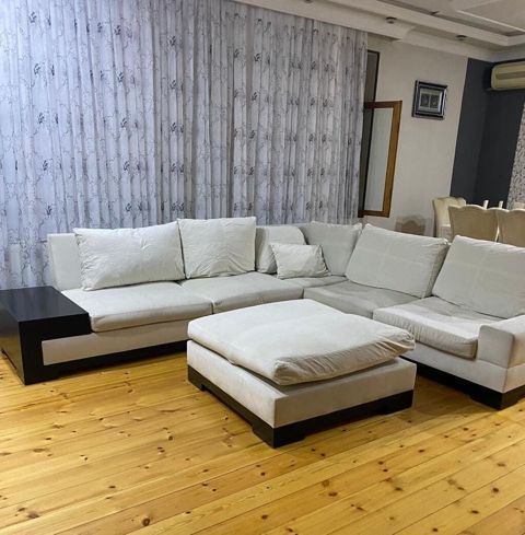 Kunc divan.qiymet 300 man.Turkiye istehsali olcu 2.50/2.50.acilmir — Bakı