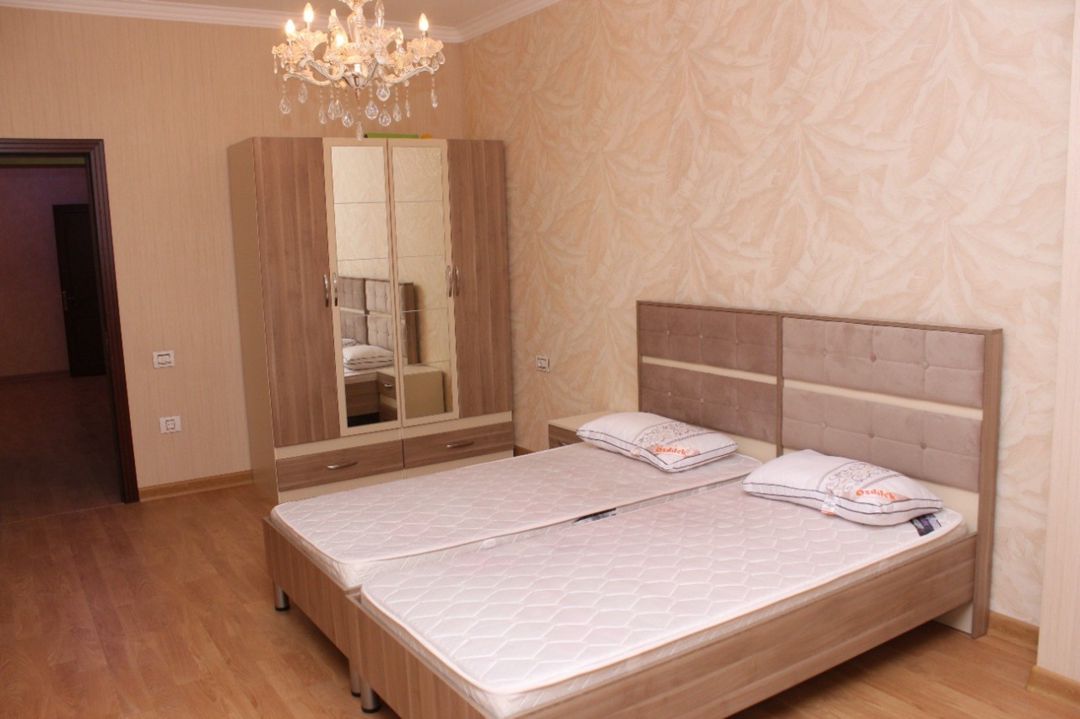 Satılır 4 otaqlı yeni tikili 220 m² — Mənzil, Bakı (9)