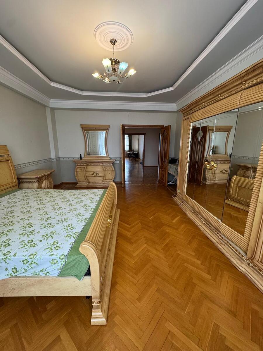 İcarəyə verilir 3 otaqlı yeni tikili 160 m² — Mənzil, Bakı (7)