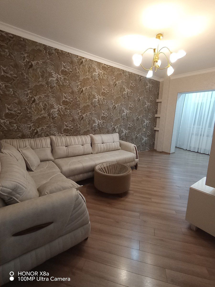 İcarəyə verilir 2 otaqlı köhnə tikili 53 m² — Mənzil, Bakı