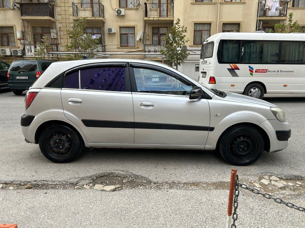 Kia Rio, 1.4 L, 2005 il, 327 000 km — Avtomobillər, Bakı (3)