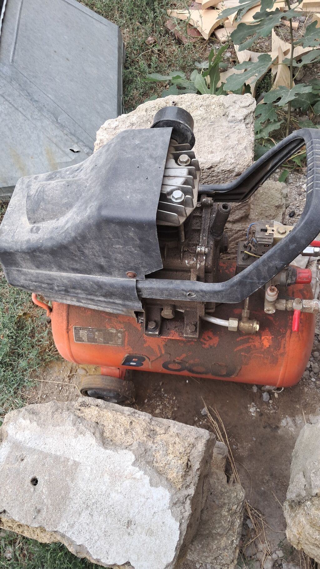 Kompressor hava vuran Tam işləkdir. 50 yazılıb amma təmiz 40 yıgır — Pompa və kompressor, Digah (2)