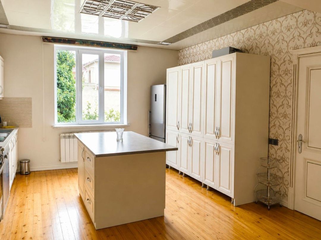 Satılır 7 otaqlı həyət evi/bağ evi 350 m² — Ev, villa, Bakı (8)