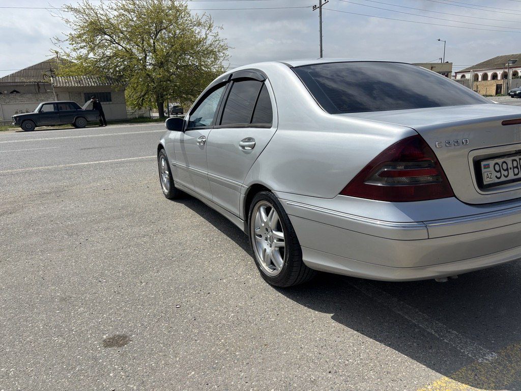 Mercedes C 200, 2.2 L, 2002 il, 528 604 km — Avtomobillər, Bakı (6)
