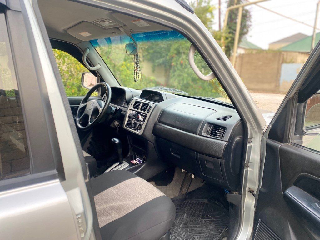 Mitsubishi Pajero io, 1.8 L, 1999 il, 255 000 km — Avtomobillər, Bakı (12)