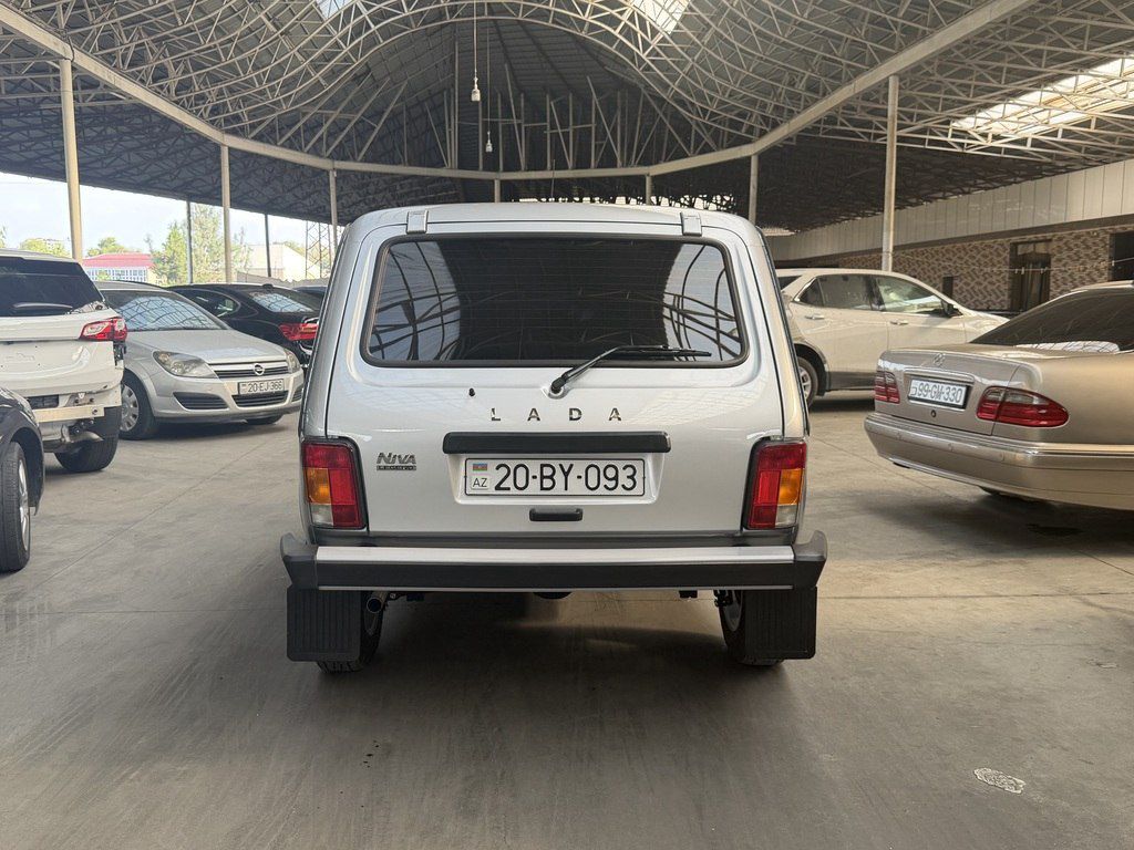 Lada (VAZ) Niva, 1.7 L, 2026 il, 5 200 km — Avtomobillər, Gəncə (9)