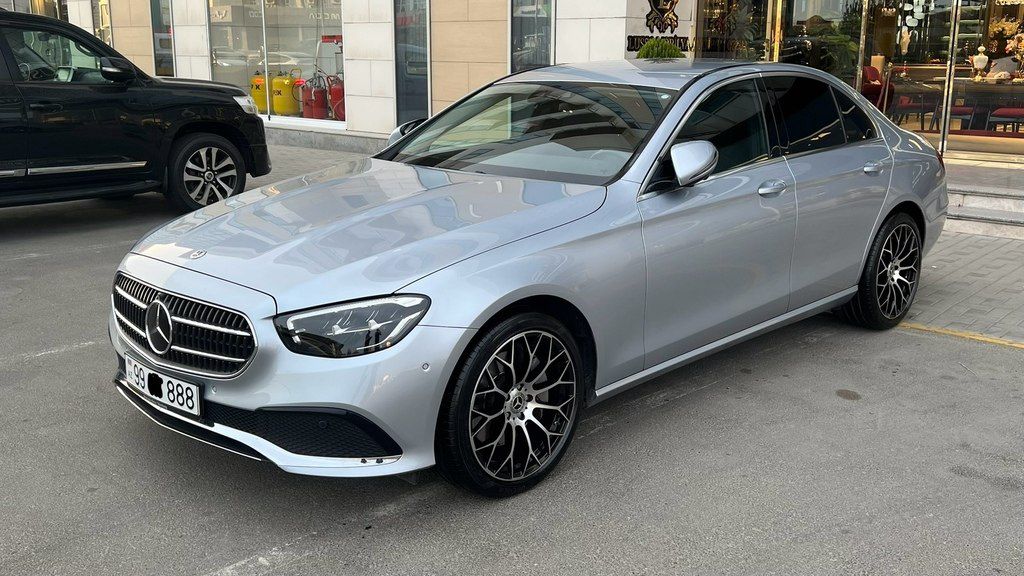 Mercedes E 300 e 4MATIC, 2.0 L, 13.5 kWh, 2022 il, 60 000 km — Avtomobillər, Bakı (4)