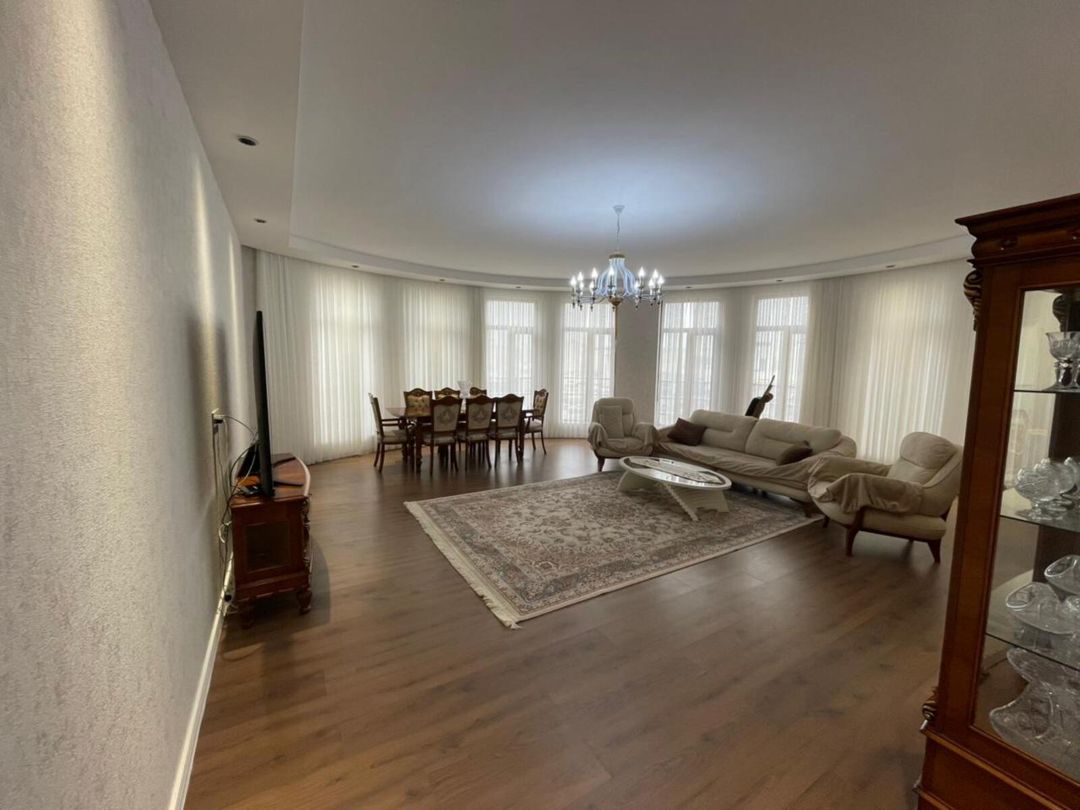 Satılır 4 otaqlı yeni tikili 192 m² — Mənzil, Bakı (2)