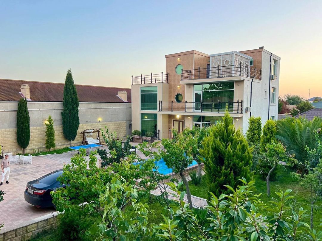 İcarəyə verilir 6 otaqlı həyət evi/bağ evi 450 m² — Ev, villa, Bakı