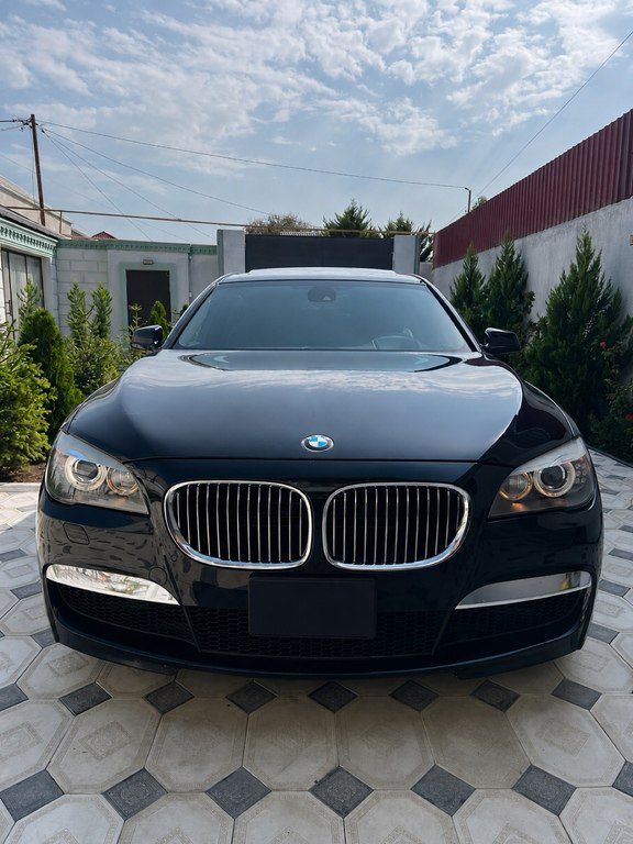 BMW 750, 4.4 L, 2009 il, 61 000 km — Avtomobillər, Bakı