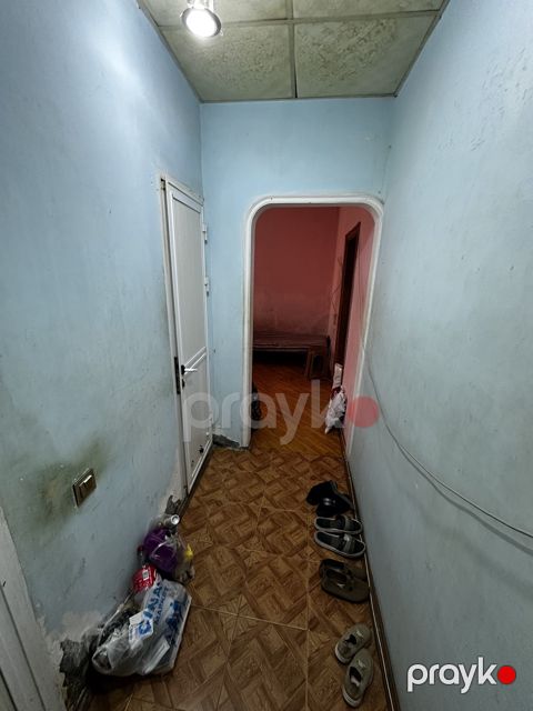 İcarəyə verilir 2 otaqlı köhnə tikili 68 m²
