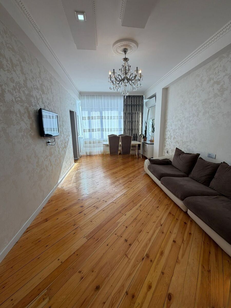 Satılır 3 otaqlı yeni tikili 70 m² — Mənzil, Bakı (2)