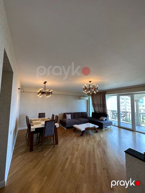 İcarəyə verilir 2 otaqlı köhnə tikili 100 m²