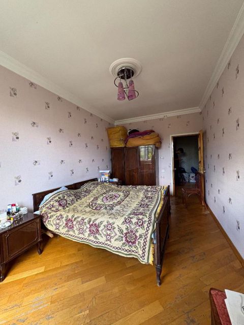 İcarəyə verilir 3 otaqlı köhnə tikili 85 m² — Bakı